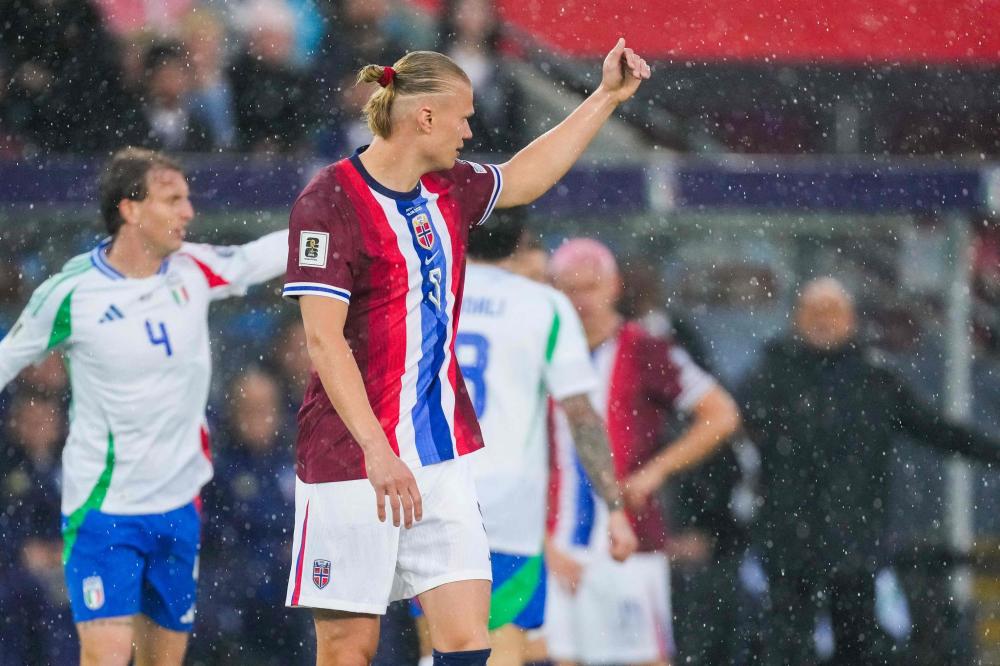 在重庆铜梁备战期间，U16国足参观了邱少云烈士纪念馆