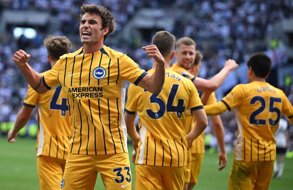 凯莱赫：萨拉赫训练中的进球摧毁我的信心，他是最努力的球员