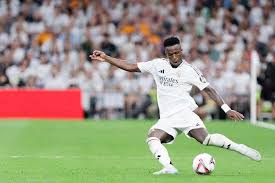 陈威神勇扑救助上海海港避免惨败