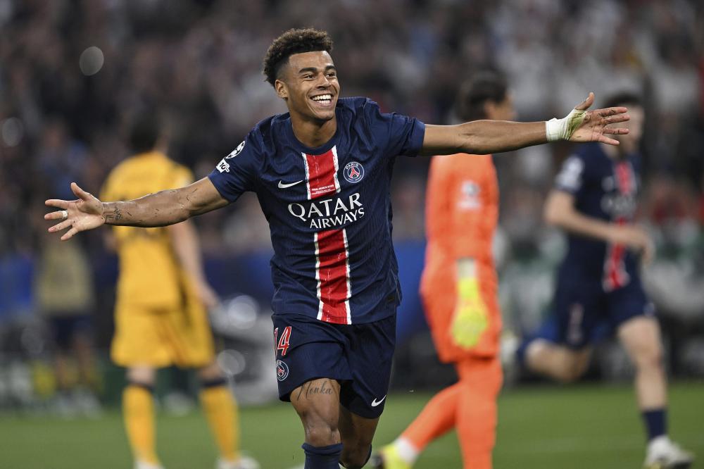 快速反击直接打穿整条防线