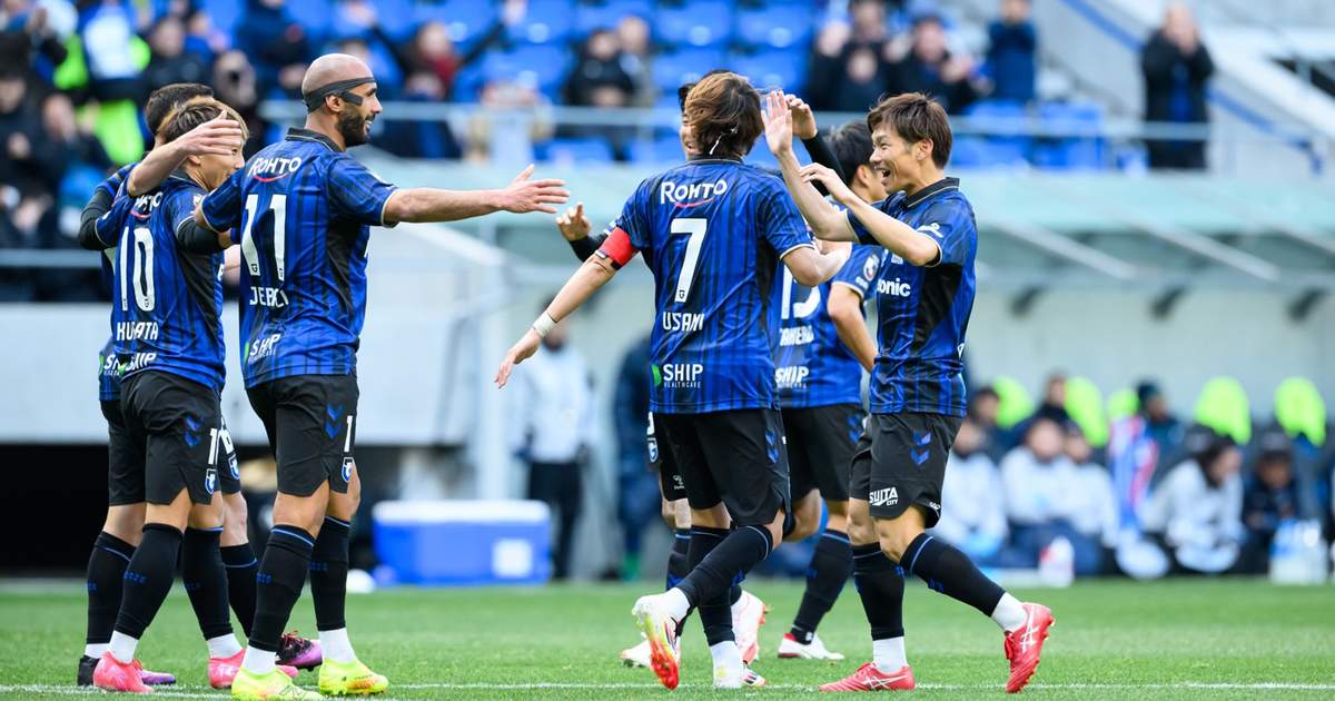 埃姆雷-詹：我还没有恢复到100%；我在中后卫位置上感觉很舒适